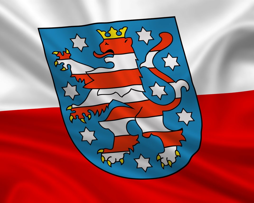 Flagge des Freistaates Thüringen Copyright: © Fotolia/Aldorado